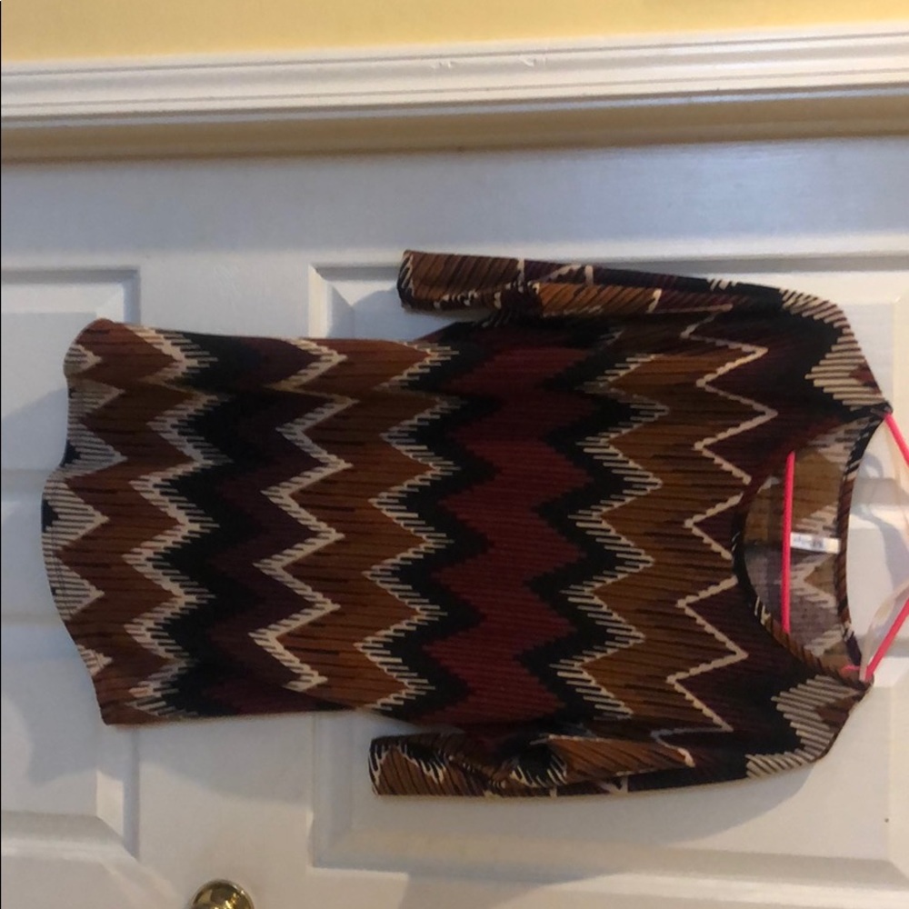 Small zigzag dress with quarter length sleeves